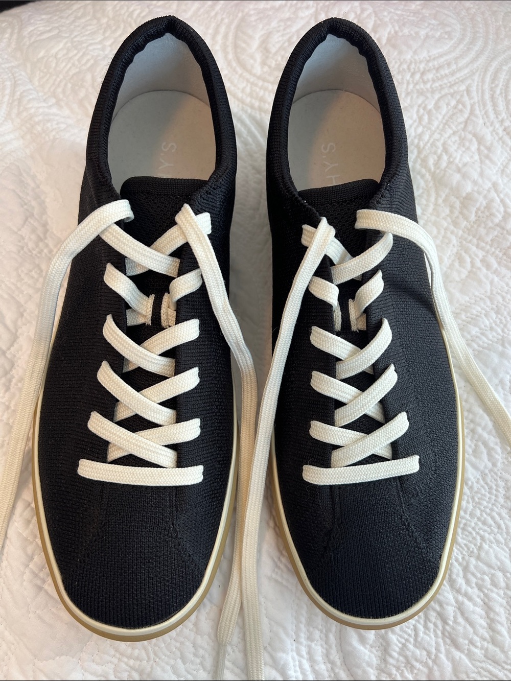 Women’s Rothy’s Low-Top Sneakers, Black Knit, Size 10.5, NEW